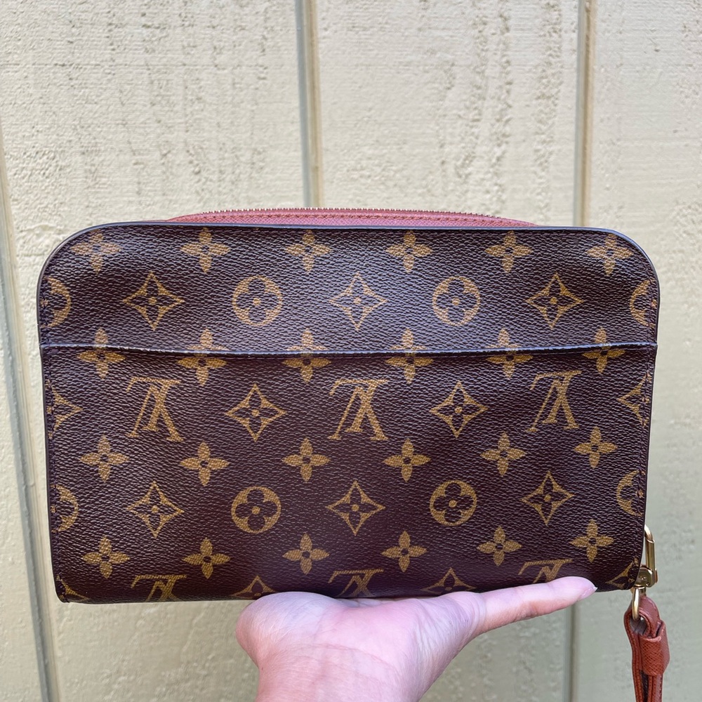 ‼️🔥 FLASH SALE ‼️ TONIGHT ONLY 🔥‼️Louis Vuitton monogram Orsay clutch